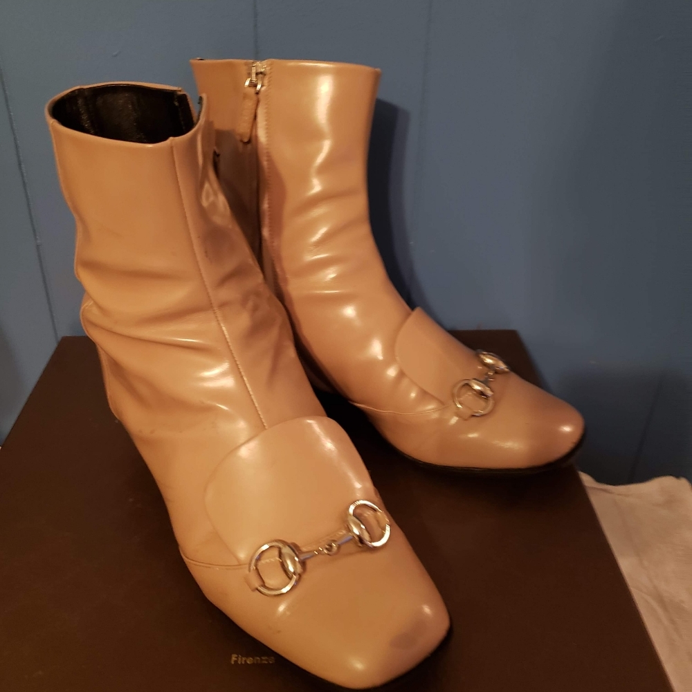 Gucci Size 8 Women's Boots Tan